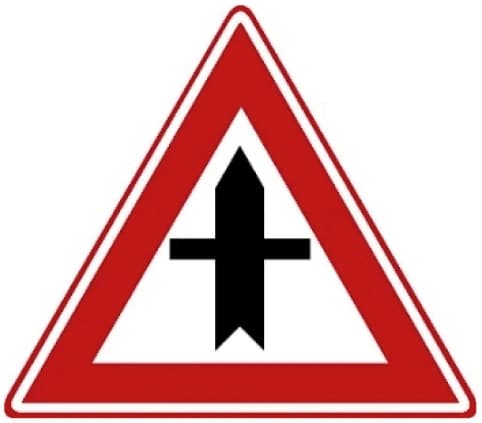 Priority intersection