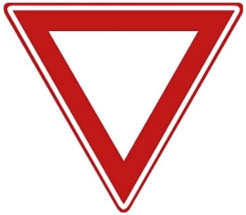 Give priority to drivers on the crossing road
