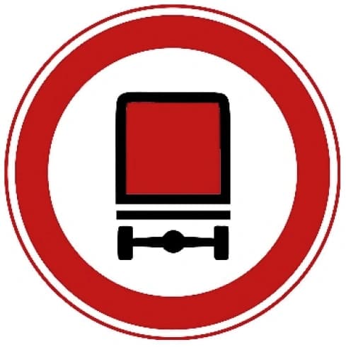 Closed to vehicles carrying specified dangerous substances