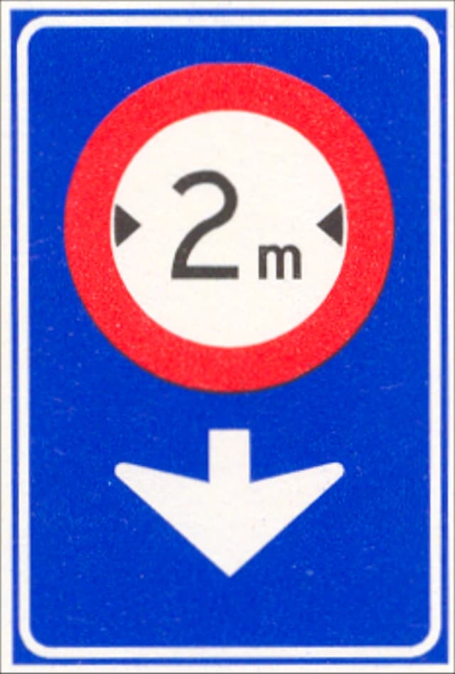 Road sign applies only to the lane shown